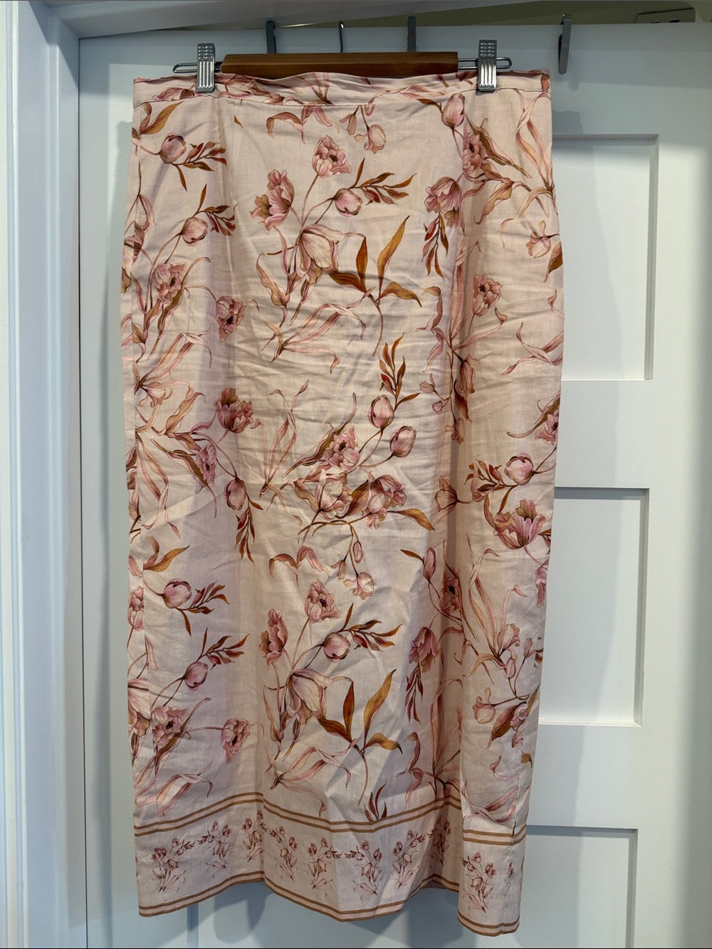 ANTONIO MELANI Blush Pink Floral Midi Skirt
